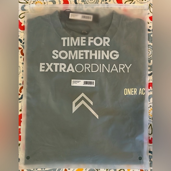 🆕 Oner Active Oversized Graphic Washed T-Shirt ~ ICED GREEN - Picture 7 of 9